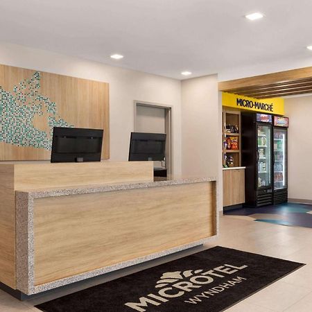 Microtel Inn Suites By Wyndham Lac-Mégantic Esterno foto