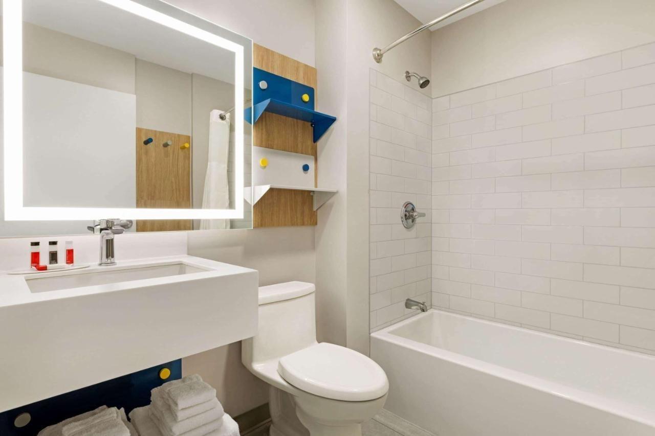 Microtel Inn Suites By Wyndham Lac-Mégantic Esterno foto