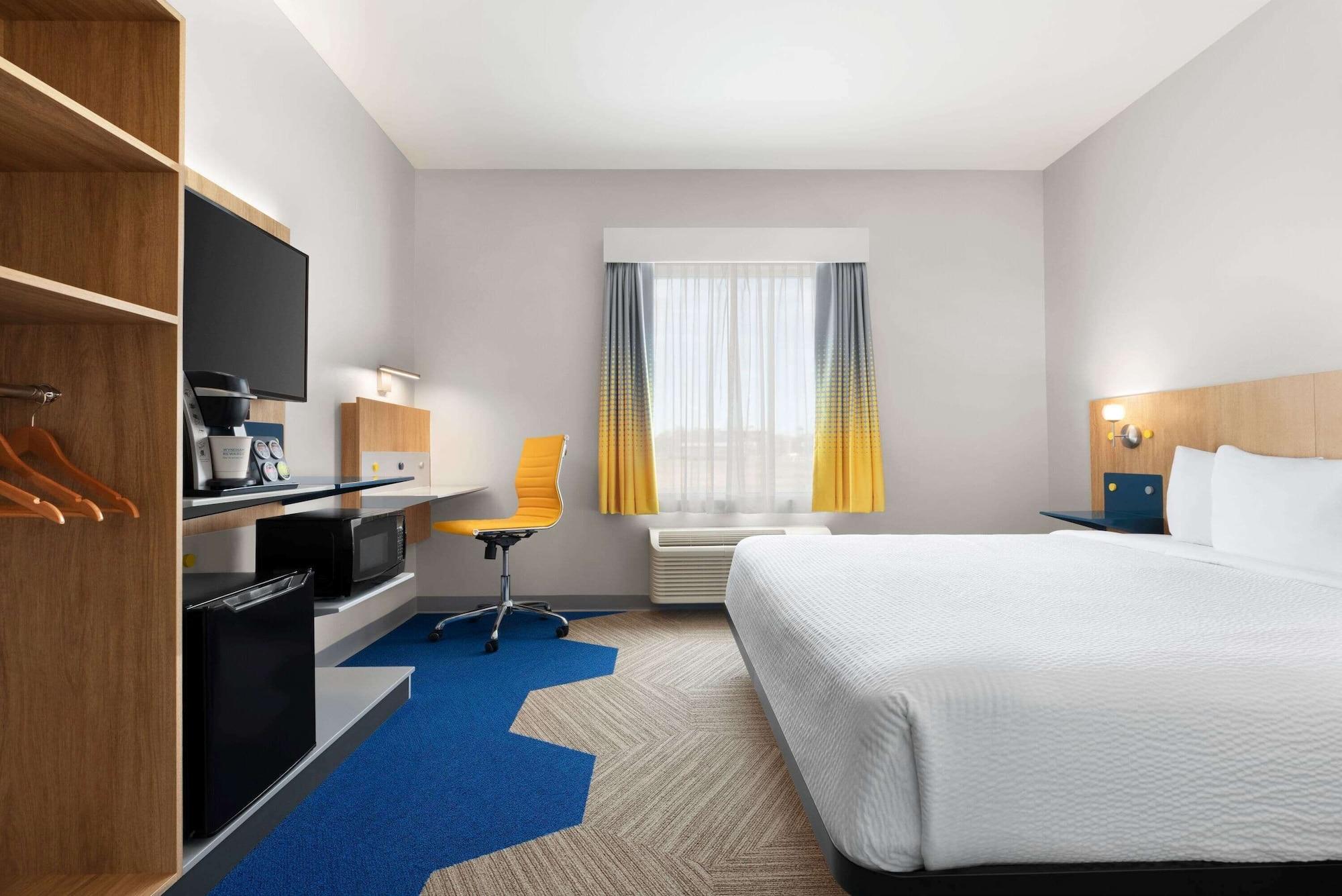 Microtel Inn Suites By Wyndham Lac-Mégantic Esterno foto