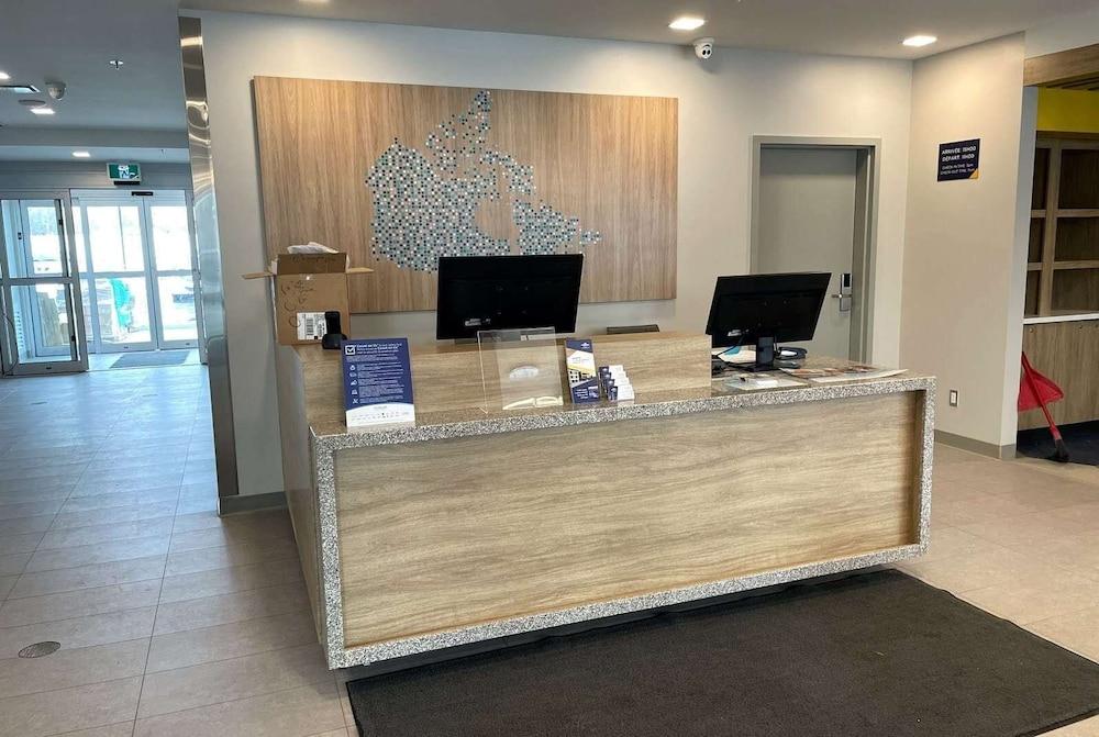 Microtel Inn Suites By Wyndham Lac-Mégantic Esterno foto